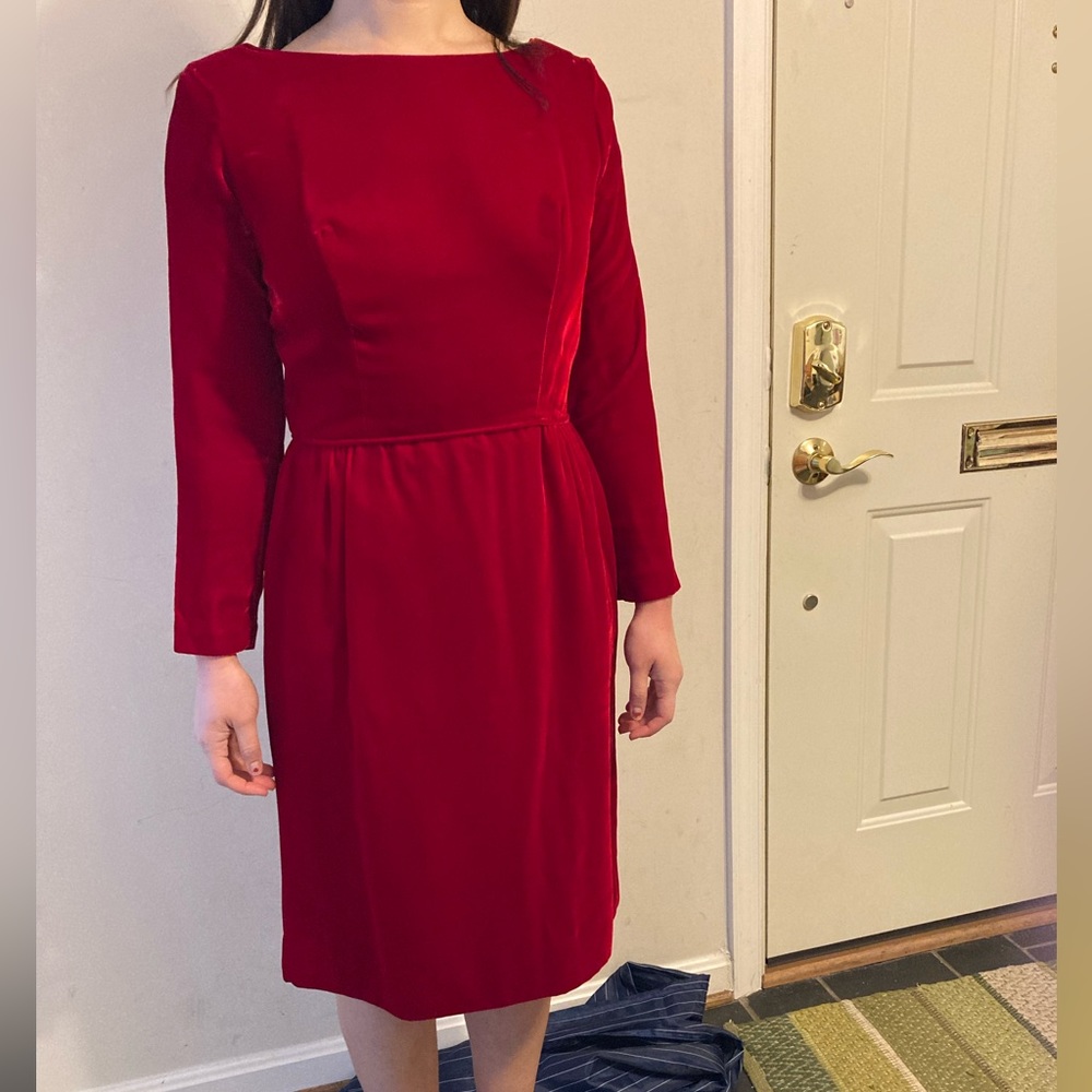 Vintage (1950s-1960s) red velvet sheath dress